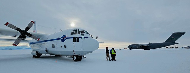 NASA C-130 Delivers GUSTO Payload to Antarctica