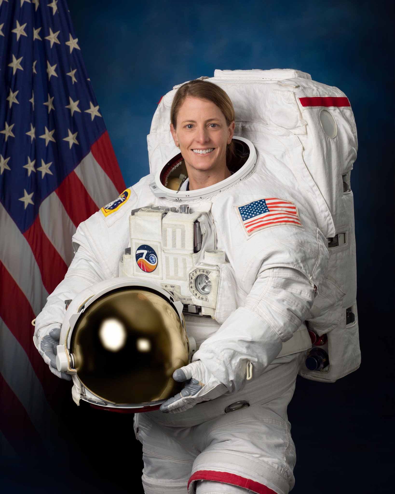Official portrait of NASA astronaut and Expedition 70 Flight Engineer Loral O'Hara.
