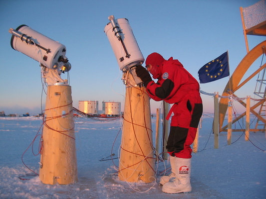 image of Karim Agabi bundled up for some observing in Antarctica