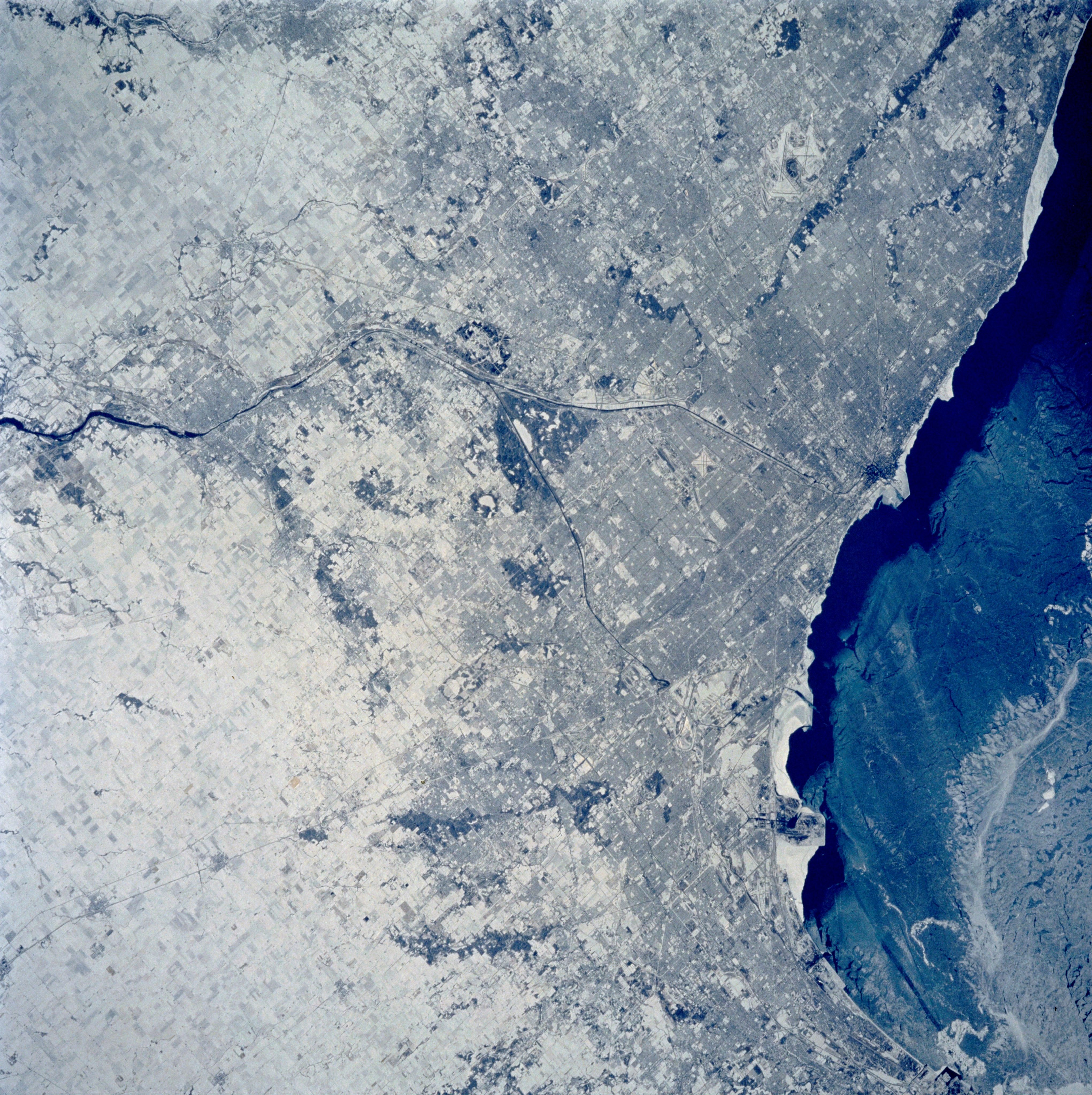 STS-60 Earth observation photographs of North American city Chicago